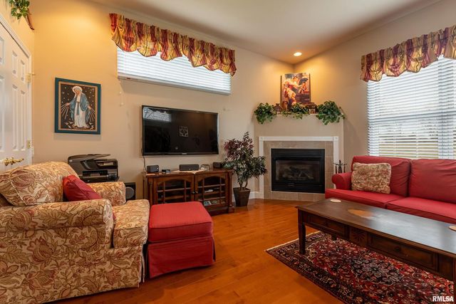 1410 BRADFORD Lane, Carbondale, IL 62901