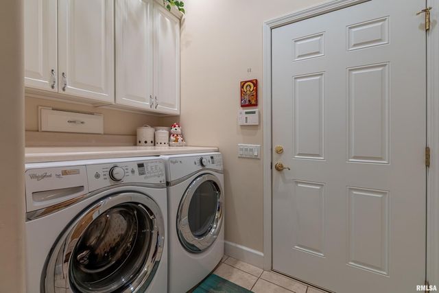 1410 BRADFORD Lane, Carbondale, IL 62901