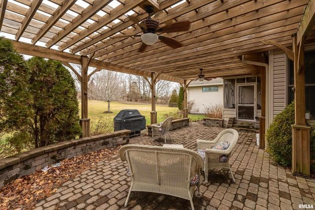 1410 BRADFORD Lane, Carbondale, IL 62901