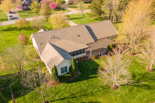 1410 Bradford Lane, Carbondale, IL 62901