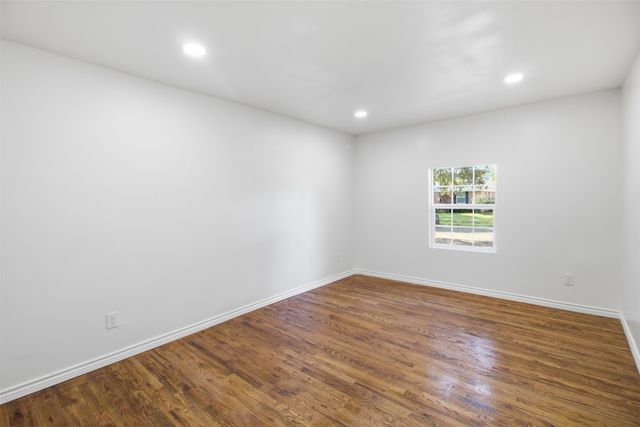 11022 Dunaway Drive, Dallas, TX 75228