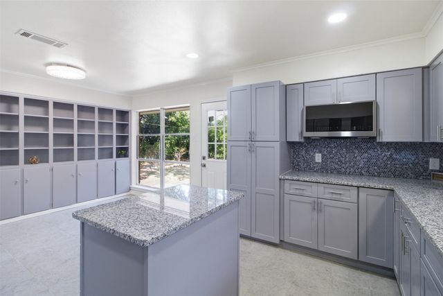 11022 Dunaway Drive, Dallas, TX 75228