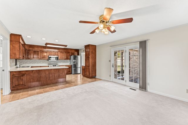 287 Shasteen Bend Dr, Winchester, TN 37398