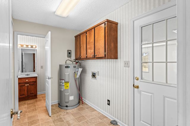 287 Shasteen Bend Dr, Winchester, TN 37398