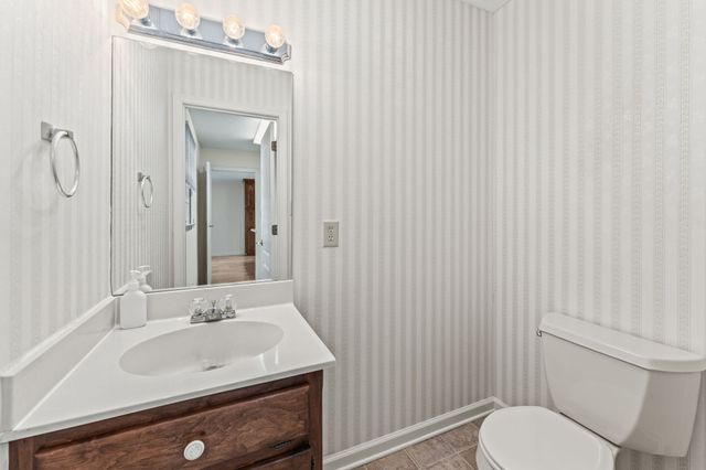 287 Shasteen Bend Dr, Winchester, TN 37398