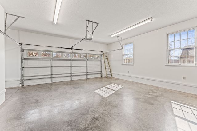 287 Shasteen Bend Dr, Winchester, TN 37398