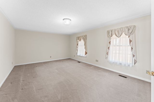 287 Shasteen Bend Dr, Winchester, TN 37398