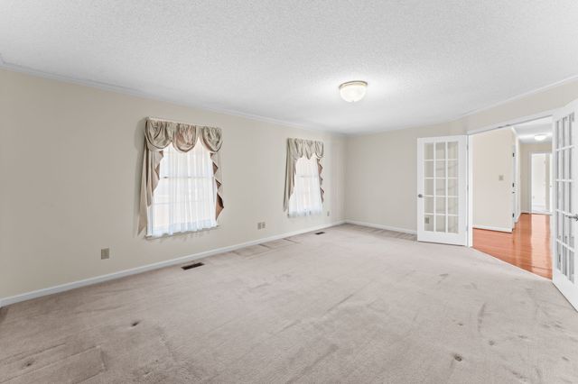 287 Shasteen Bend Dr, Winchester, TN 37398