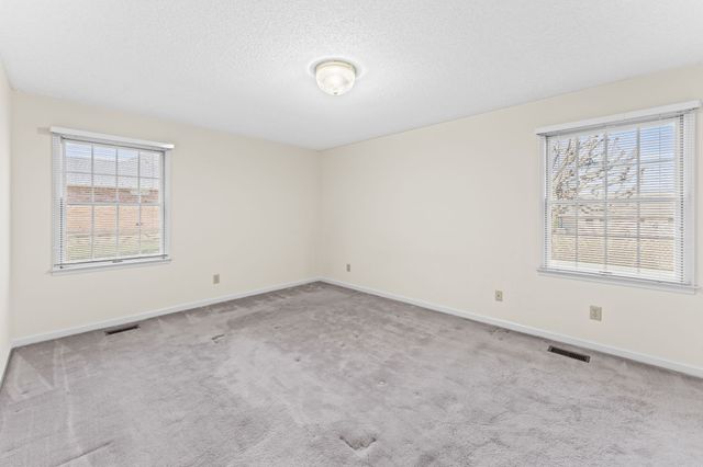 287 Shasteen Bend Dr, Winchester, TN 37398