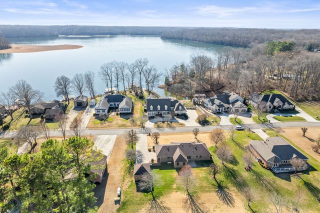 287 Shasteen Bend Dr, Winchester, TN 37398