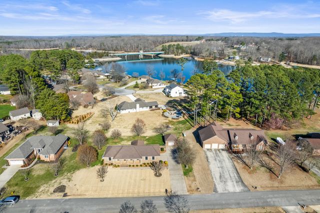 287 Shasteen Bend Dr, Winchester, TN 37398