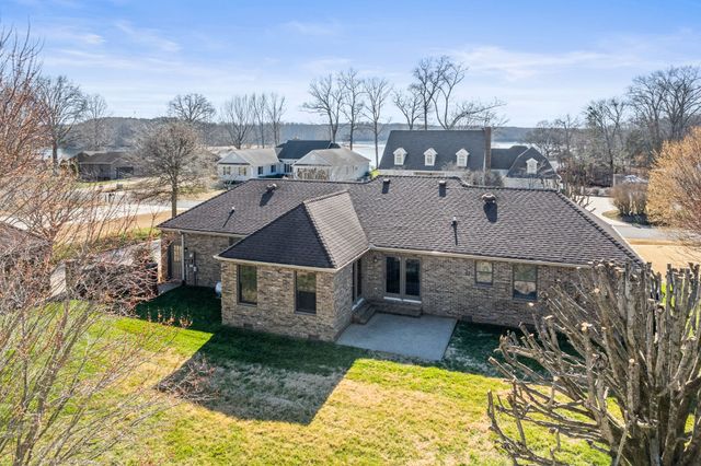 287 Shasteen Bend Dr, Winchester, TN 37398