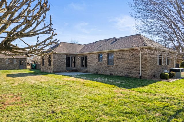 287 Shasteen Bend Dr, Winchester, TN 37398