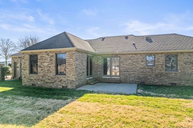 287 Shasteen Bend Dr, Winchester, TN 37398
