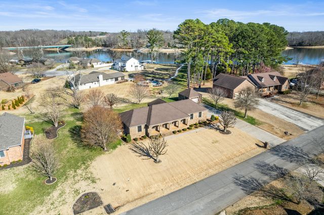 287 Shasteen Bend Dr, Winchester, TN 37398