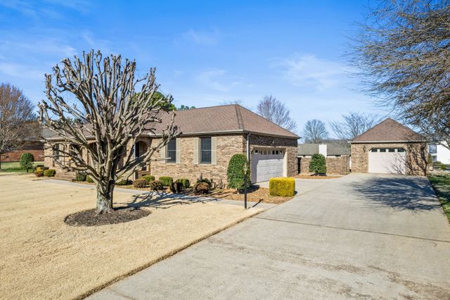 287 Shasteen Bend Dr, Winchester, TN 37398