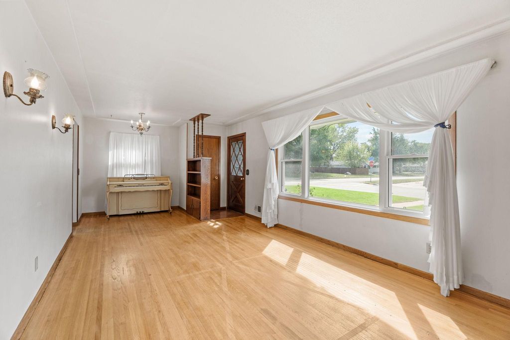 483 Manor Drive NE, Spring Lake Park, MN 55432 — photo 5