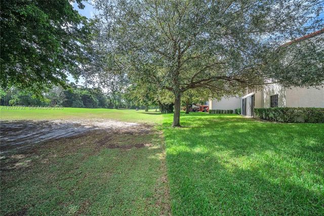 7956 Eastlake Drive F, Boca Raton, FL 33433