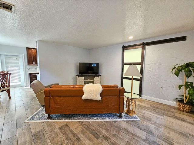 212 S CORTEZ AVENUE, Winter Springs, FL 32708