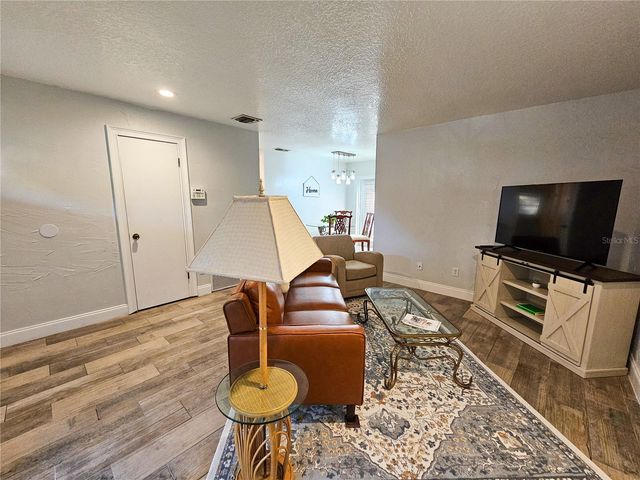 212 S CORTEZ AVENUE, Winter Springs, FL 32708