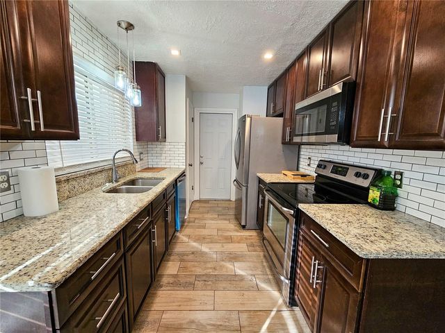 212 S CORTEZ AVENUE, Winter Springs, FL 32708