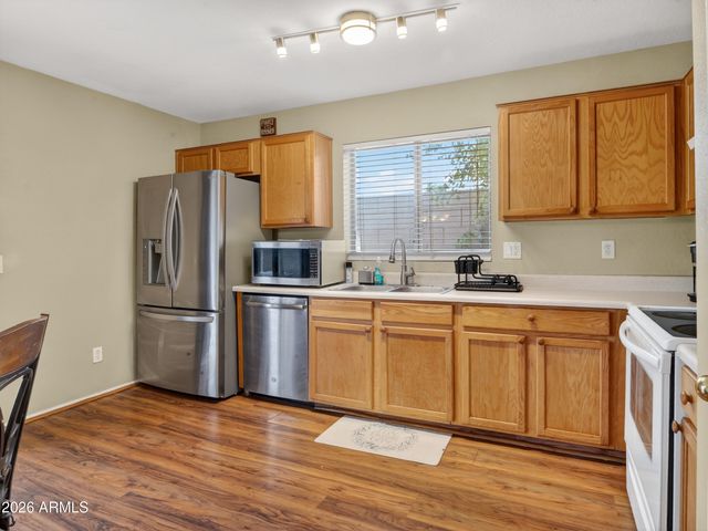 142 S 110TH Street, Mesa, AZ 85208