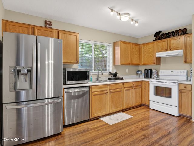 142 S 110TH Street, Mesa, AZ 85208