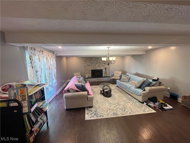 26726 Leenders Lane, North Olmsted, OH 44070