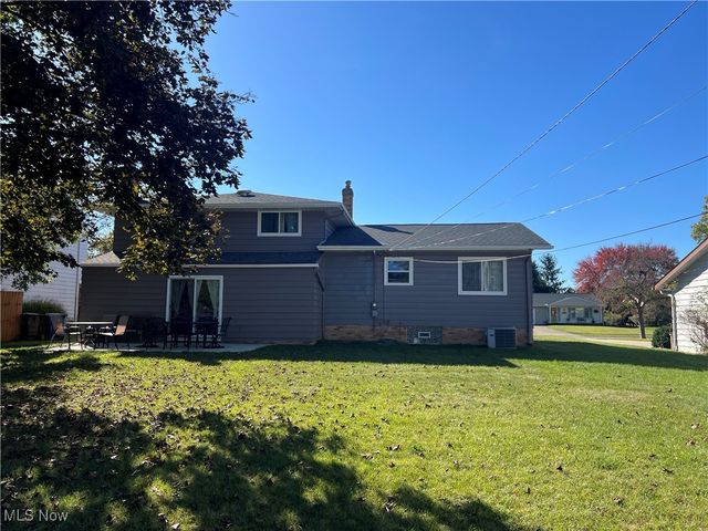 26726 Leenders Lane, North Olmsted, OH 44070