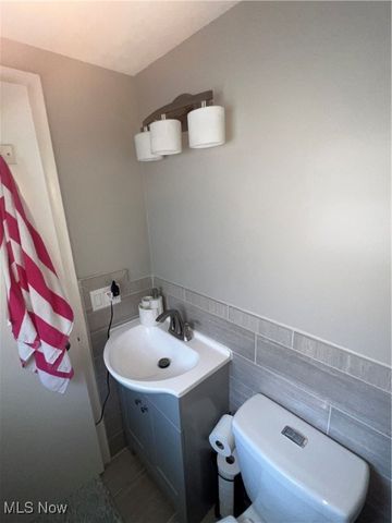 26726 Leenders Lane, North Olmsted, OH 44070