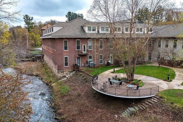 12 Brookside Rd 3, Westford, MA 01886