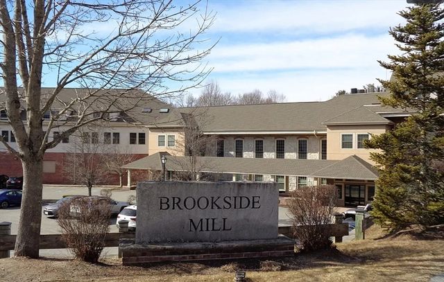 12 Brookside Rd 3, Westford, MA 01886