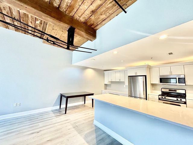 12 Brookside Rd 3, Westford, MA 01886