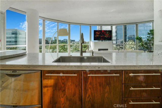 3141 Michelson 508, Irvine, CA 92612