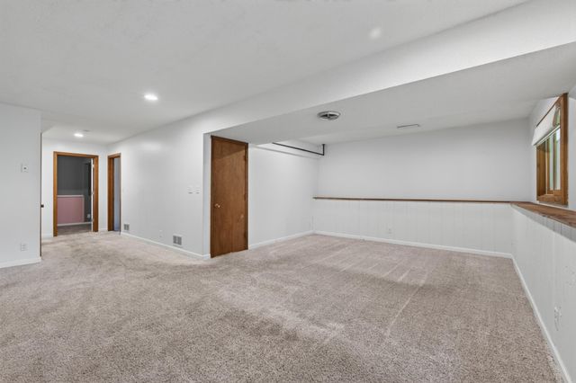 2421 4th Street, White Bear Twp, MN 55110