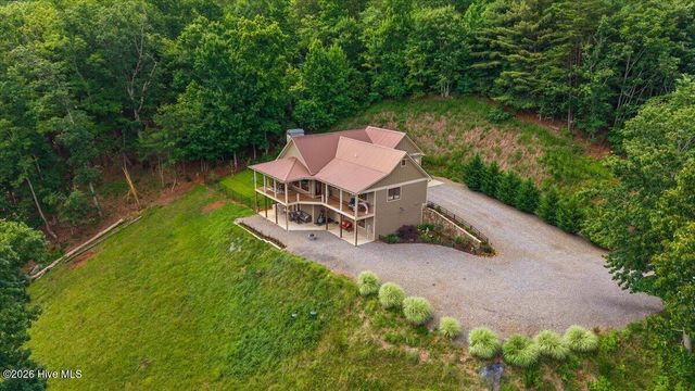122 Oak Terrace, Hayesville, NC 28904