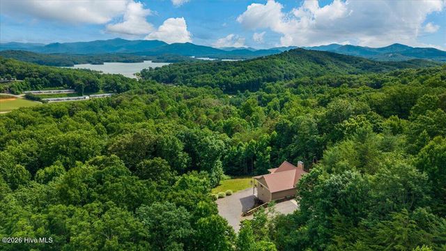 122 Oak Terrace, Hayesville, NC 28904