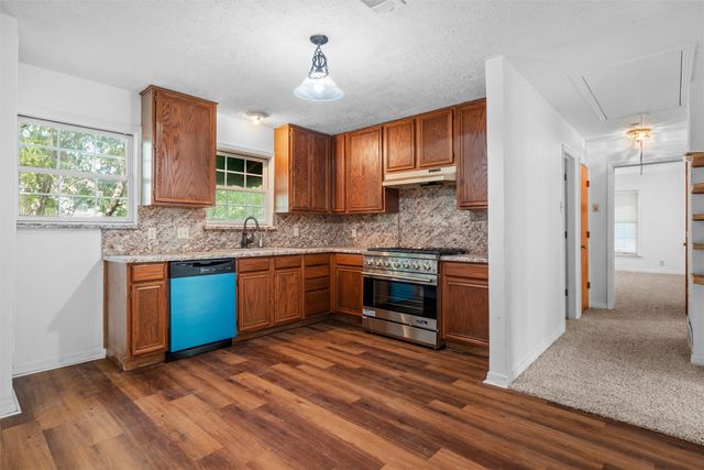 3233 Jane Lane, Haltom City, TX 76117