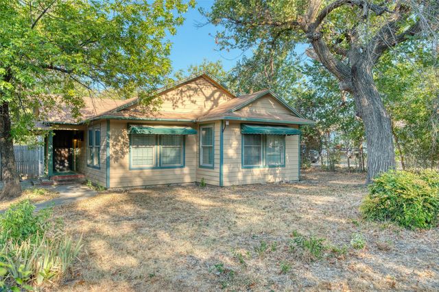 3233 Jane Lane, Haltom City, TX 76117