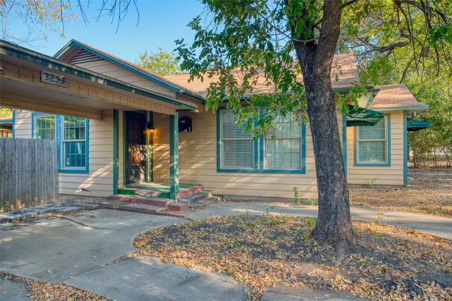 3233 Jane Lane, Haltom City, TX 76117