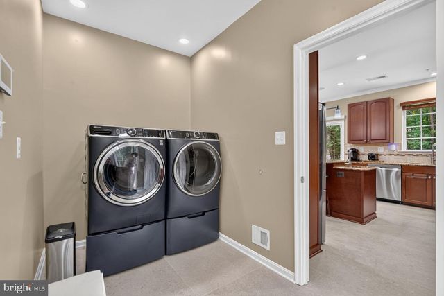 8100 HOLLOW TREE LN, Upper Marlboro, MD 20772