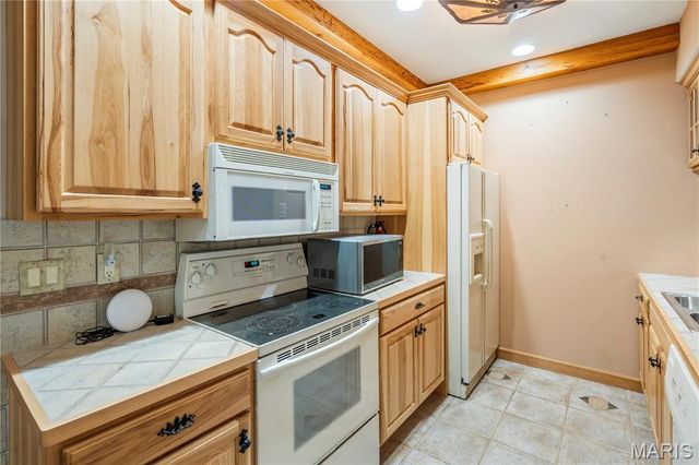 1181 Highway 60 W, Poplar Bluff, MO 63901