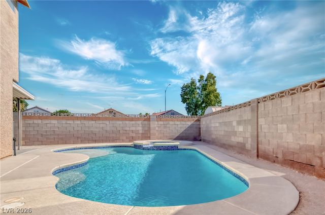 5841 Stateline Way, Las Vegas, NV 89110