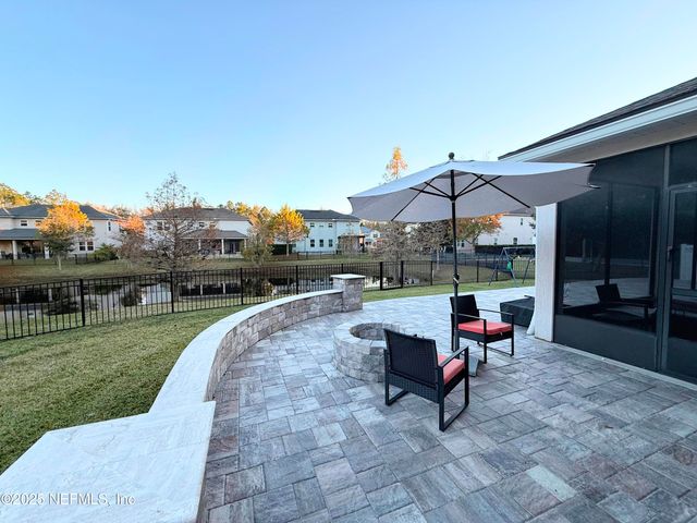 102 ANN SCOTT Drive, St. Johns, FL 32259