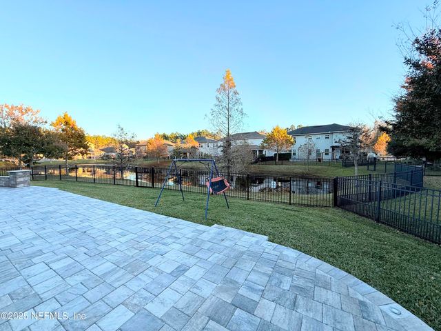 102 ANN SCOTT Drive, St. Johns, FL 32259