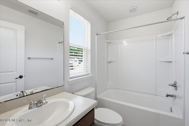 102 ANN SCOTT Drive, St. Johns, FL 32259