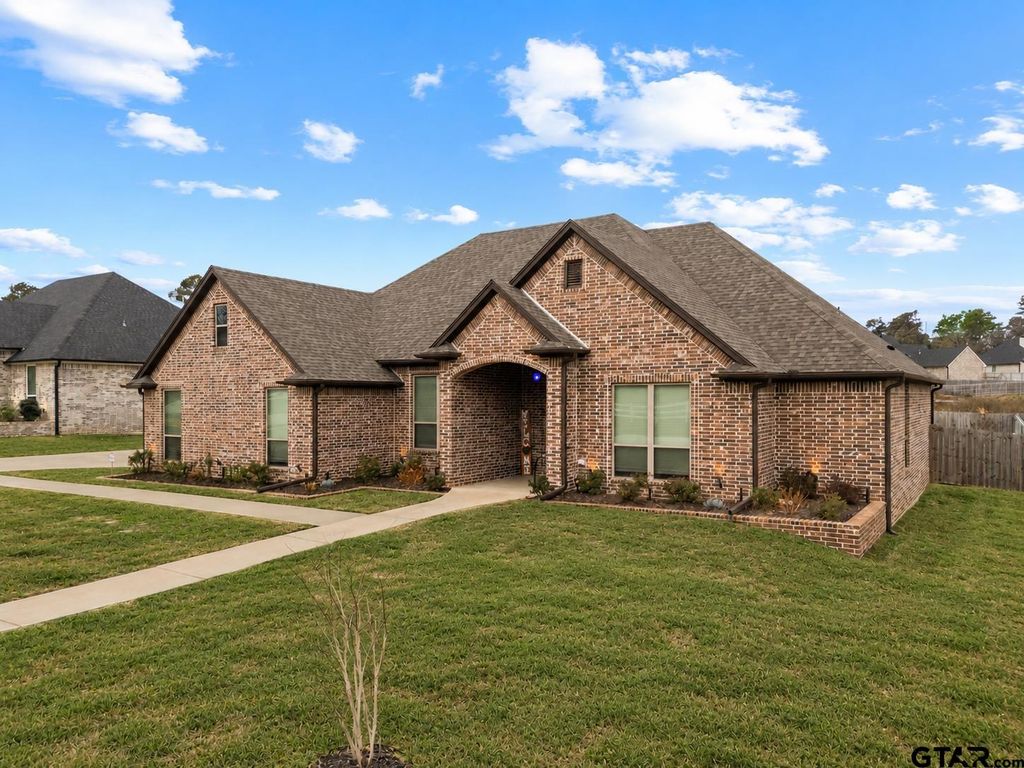 14382 CR 192, Tyler, TX 75703