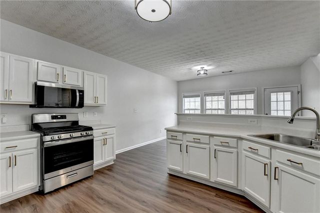 6670 Island Point Drive, Buford, GA 30518