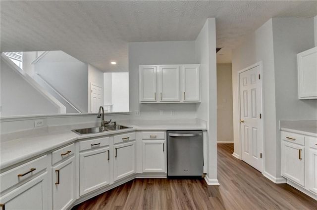 6670 Island Point Drive, Buford, GA 30518