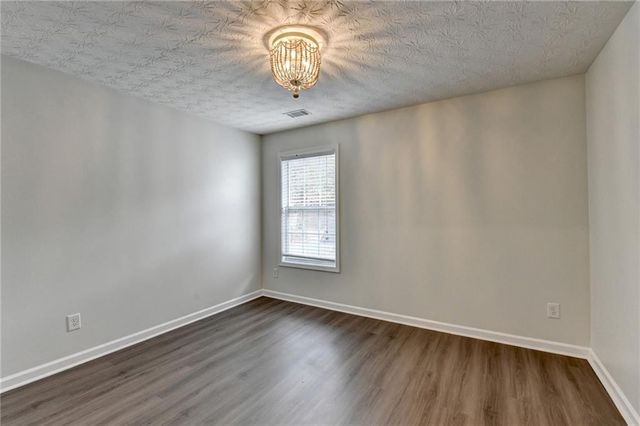 6670 Island Point Drive, Buford, GA 30518